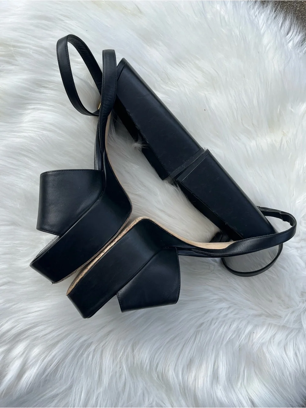 LOUIS VUITTON Black Chunky Leather Shake Platform Sandals Heels sz. 40